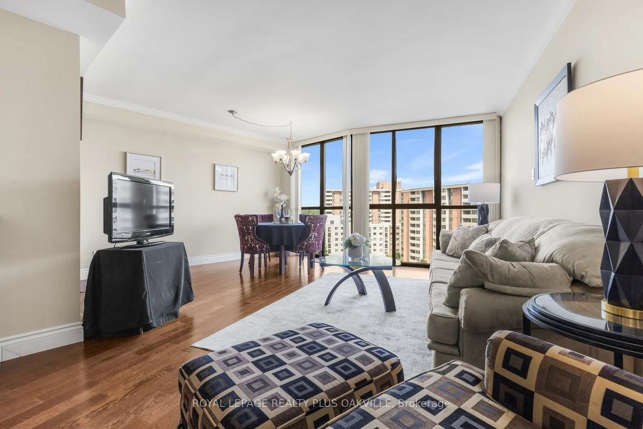 1240, Marlborough, 1003 - CP College Park, Oakville
