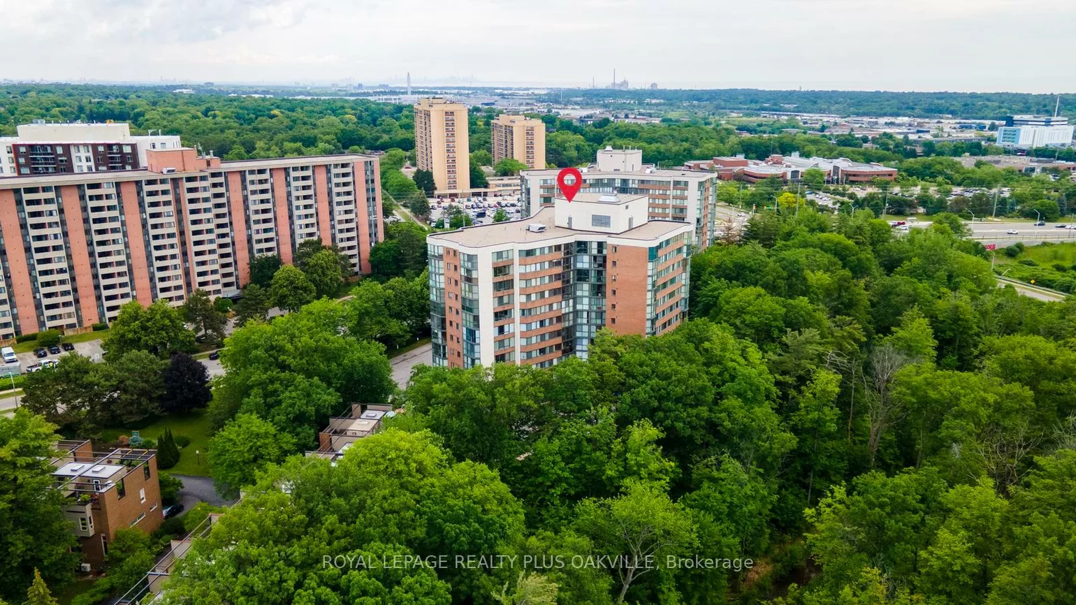 1240, Marlborough, 1003 - CP College Park, Oakville