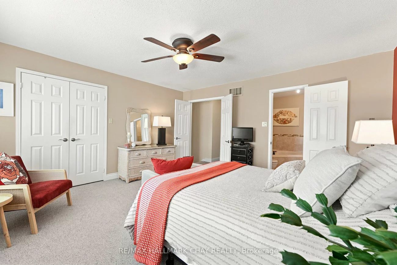 2350, Grand Ravine, 1015 - RO River Oaks, Oakville