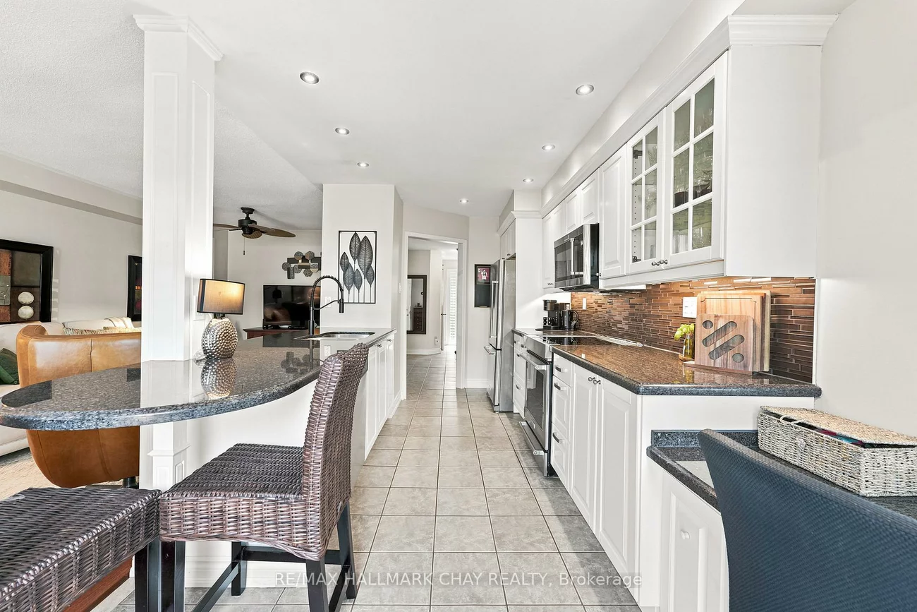 2350, Grand Ravine, 1015 - RO River Oaks, Oakville