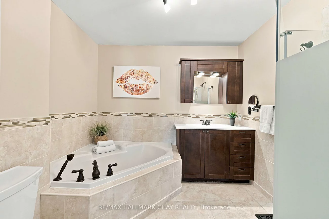 2350, Grand Ravine, 1015 - RO River Oaks, Oakville