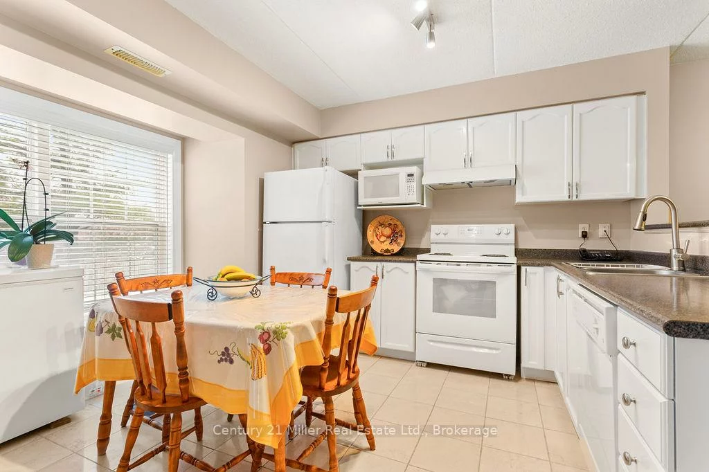 1450, Bishops, 1007 - GA Glen Abbey, Oakville