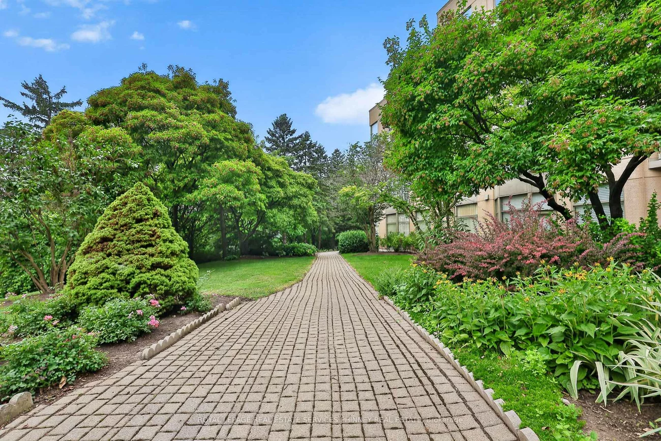 2511, Lakeshore, 1001 - BR Bronte, Oakville