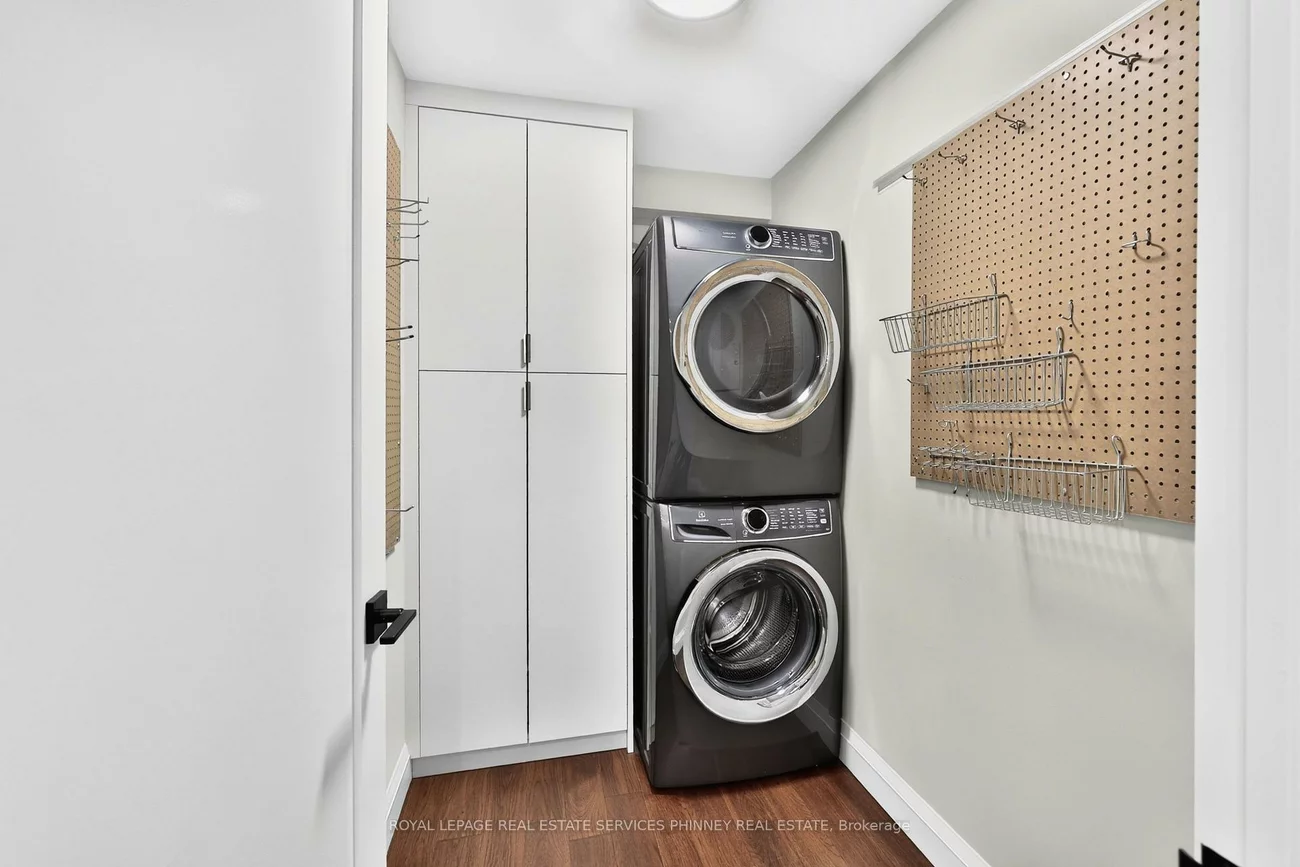 2511, Lakeshore, 1001 - BR Bronte, Oakville
