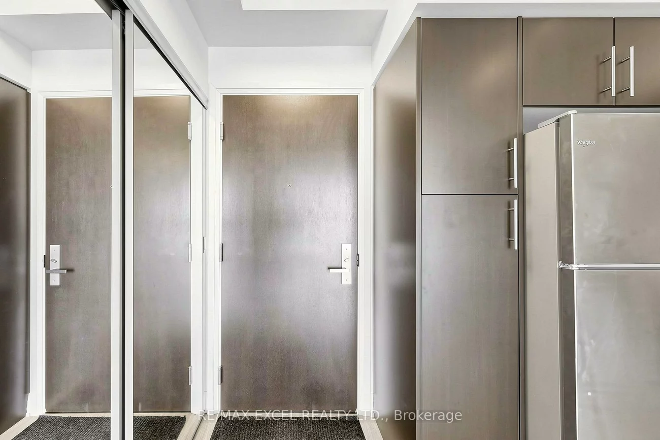 55, Speers, 1002 - CO Central, Oakville