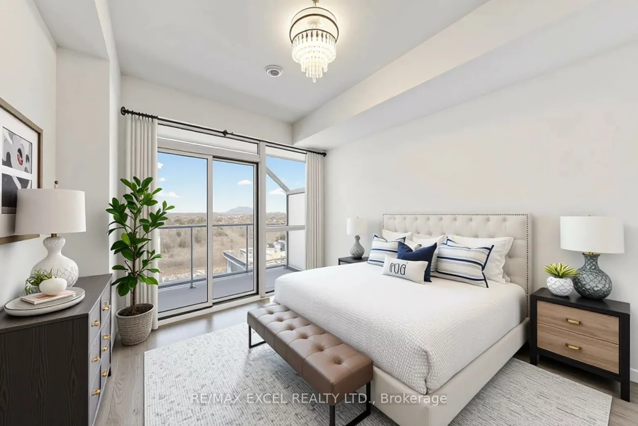 55, Speers, 1002 - CO Central, Oakville