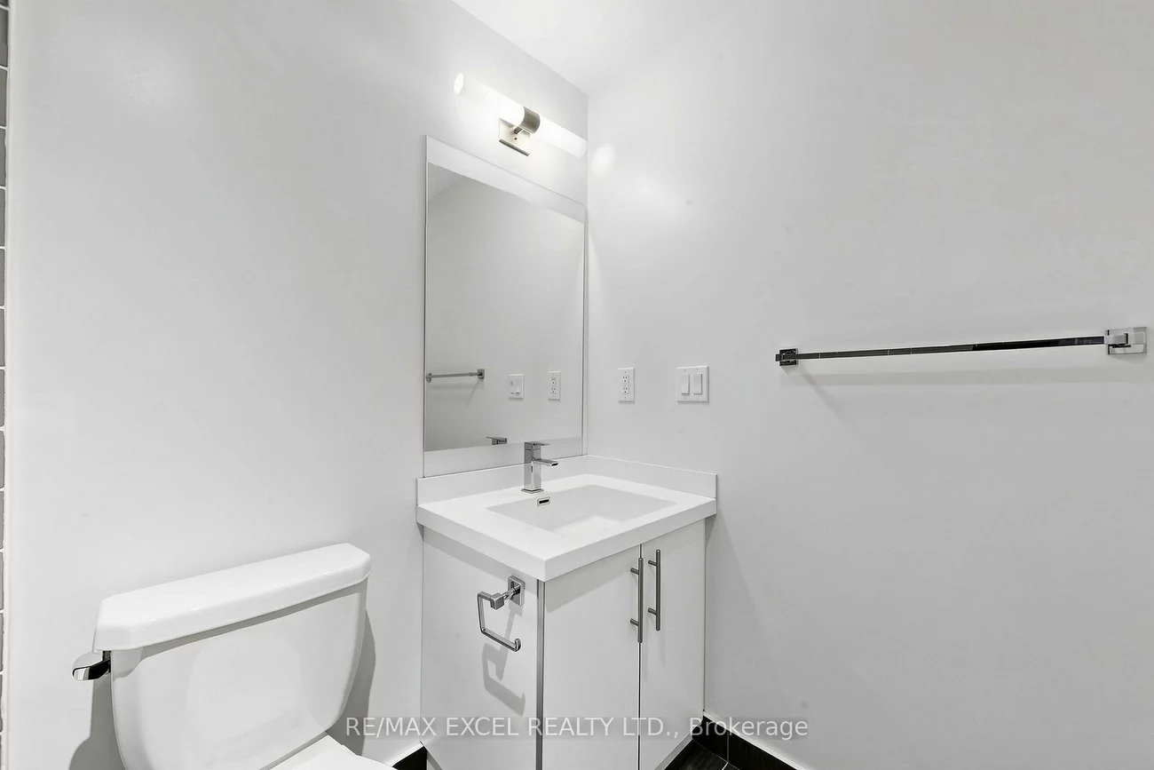 55, Speers, 1002 - CO Central, Oakville