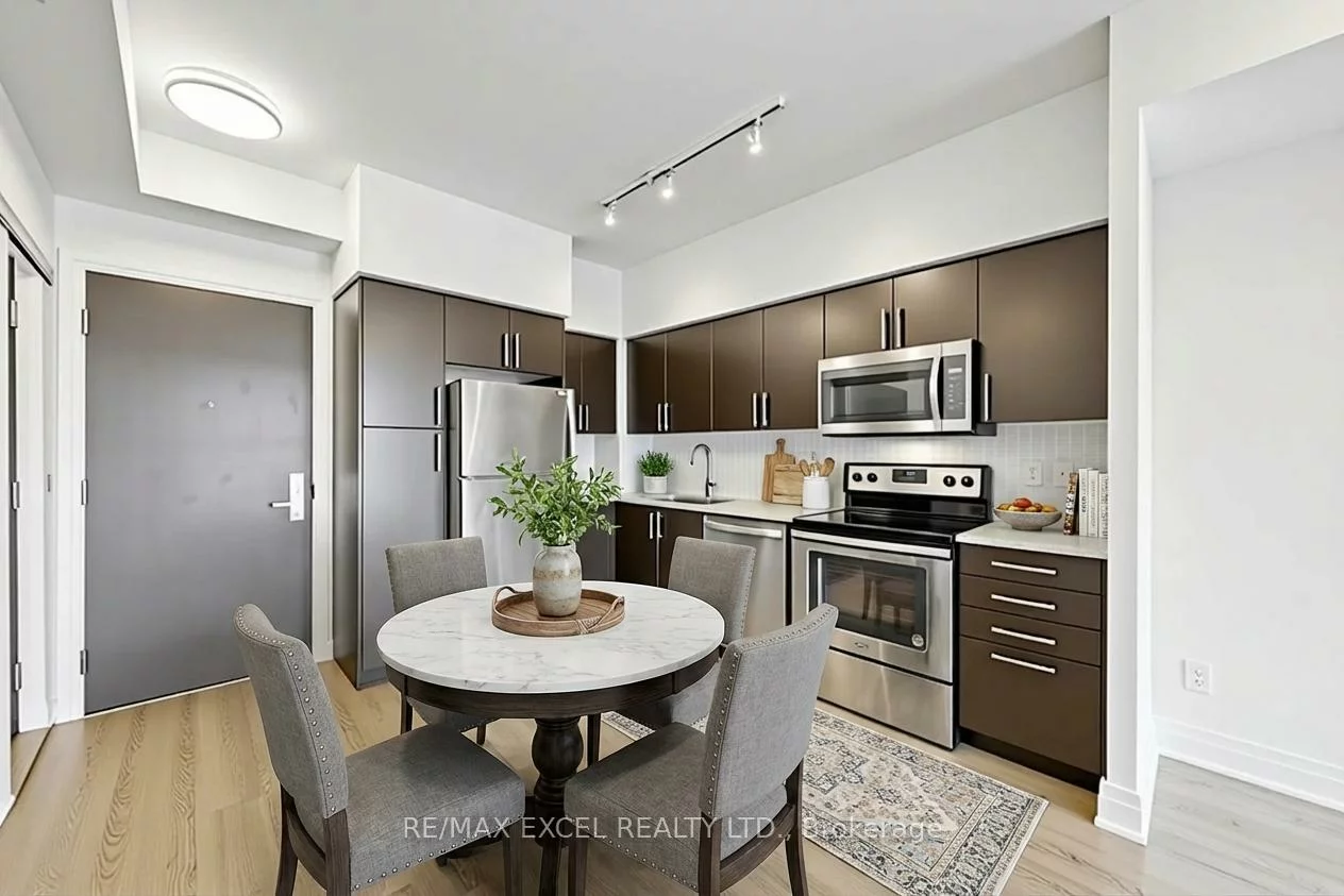 55, Speers, 1002 - CO Central, Oakville
