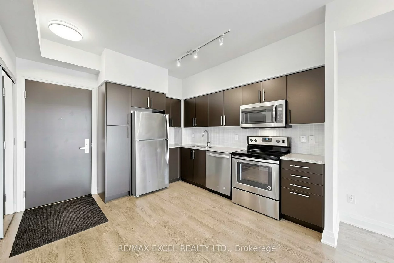 55, Speers, 1002 - CO Central, Oakville