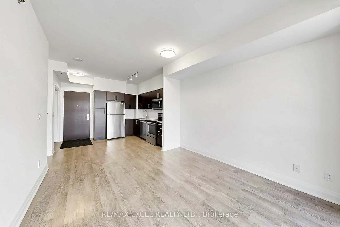 55, Speers, 1002 - CO Central, Oakville