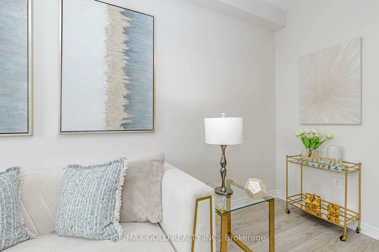 276, Gatwick, 1015 - RO River Oaks, Oakville