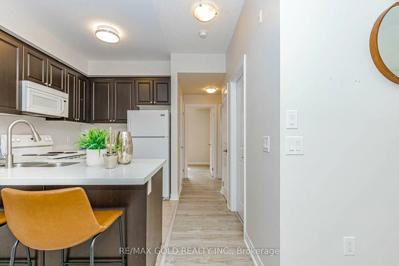 276, Gatwick, 1015 - RO River Oaks, Oakville