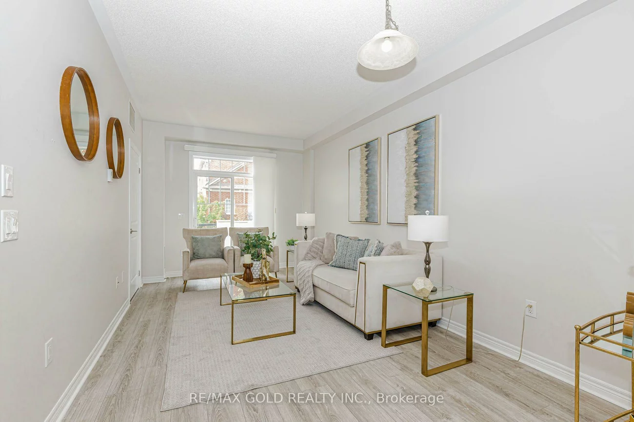 276, Gatwick, 1015 - RO River Oaks, Oakville