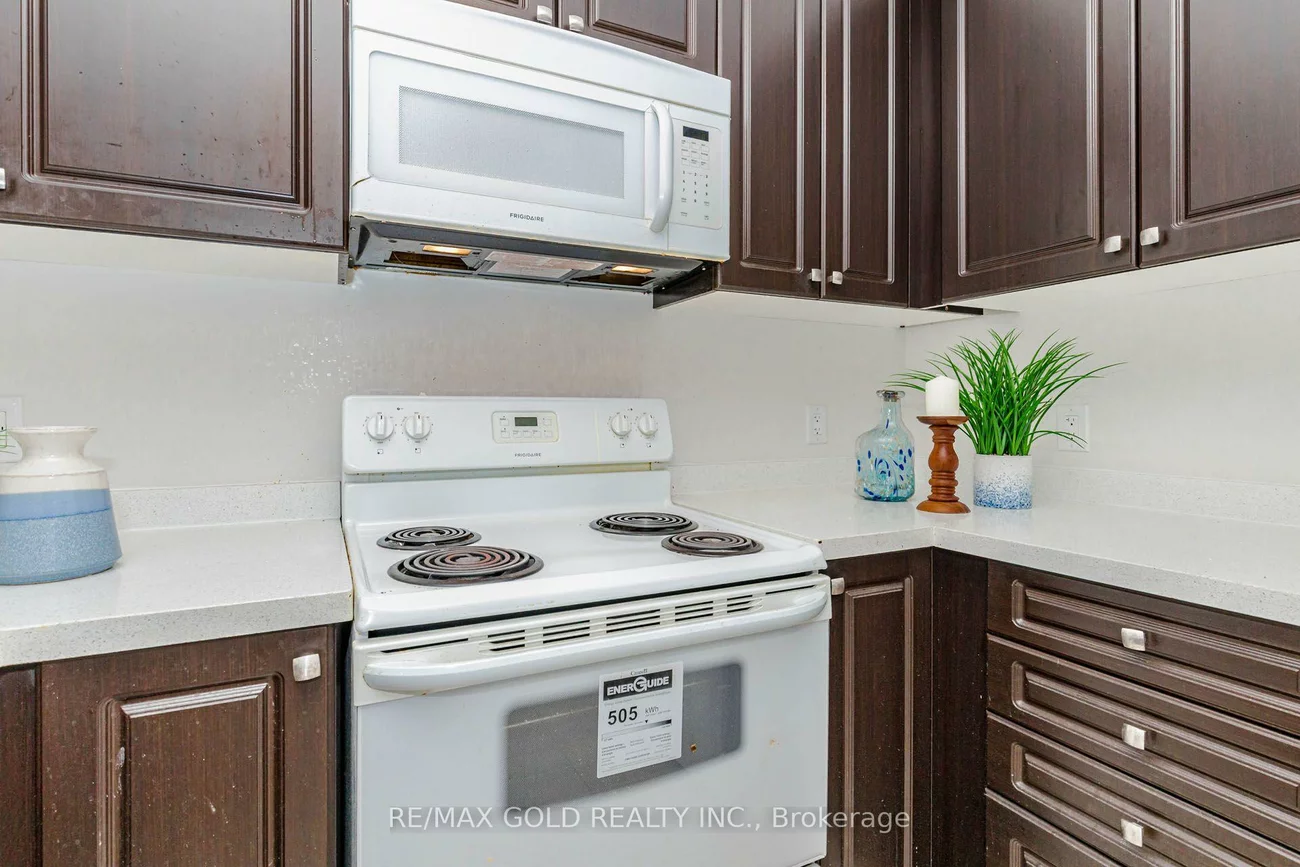 276, Gatwick, 1015 - RO River Oaks, Oakville