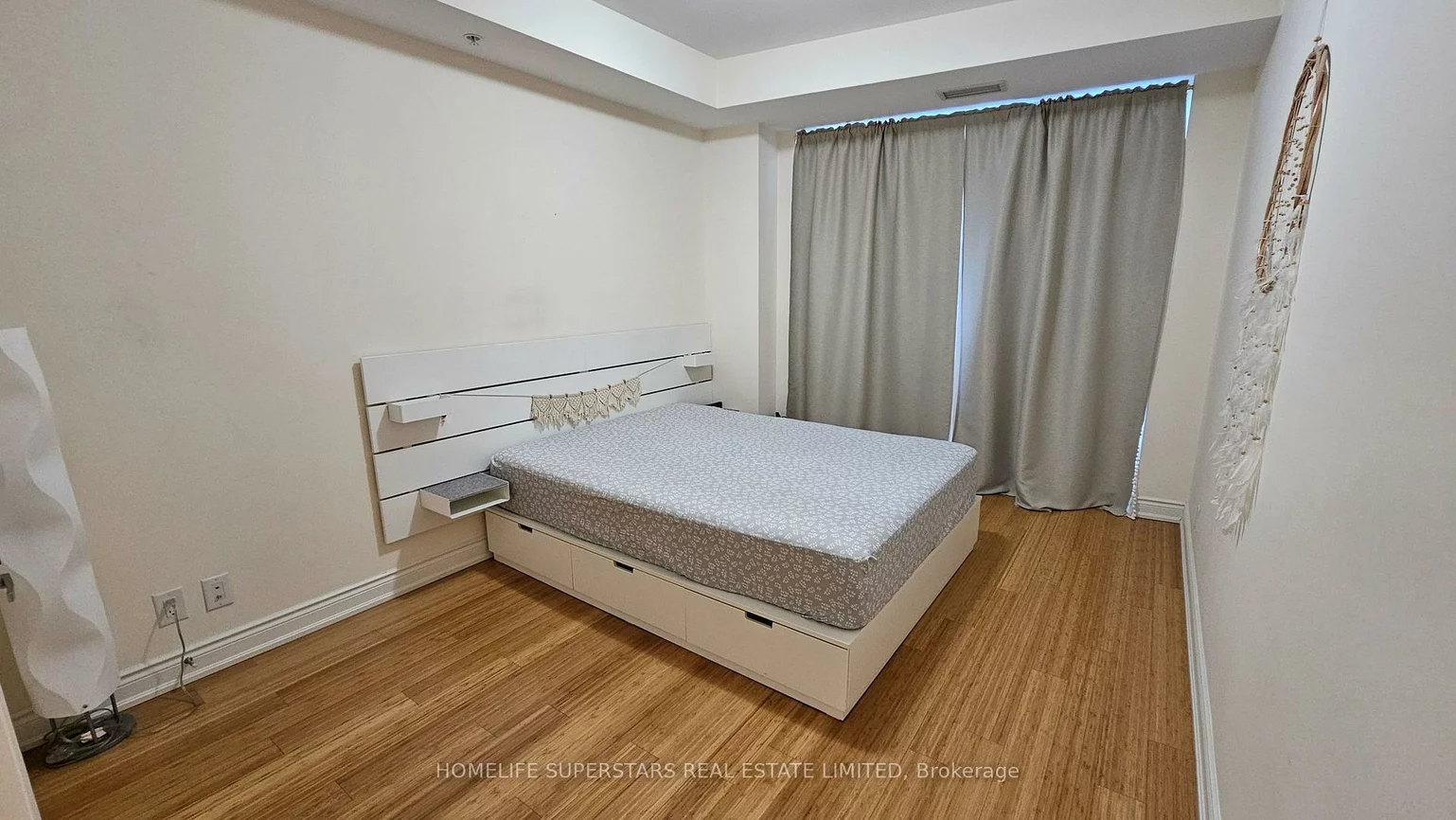 205, Lakeshore, 1002 - CO Central, Oakville