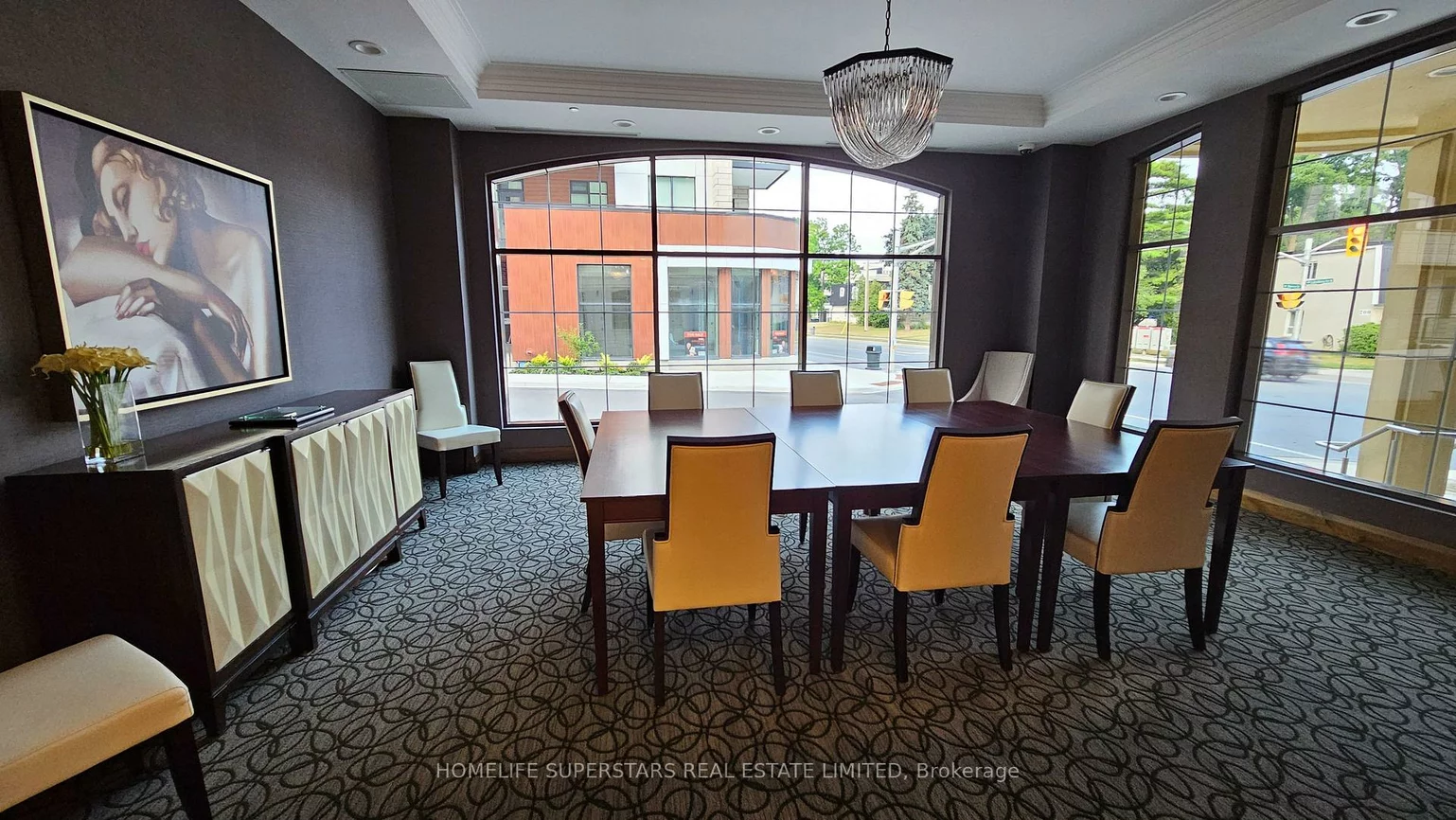 205, Lakeshore, 1002 - CO Central, Oakville