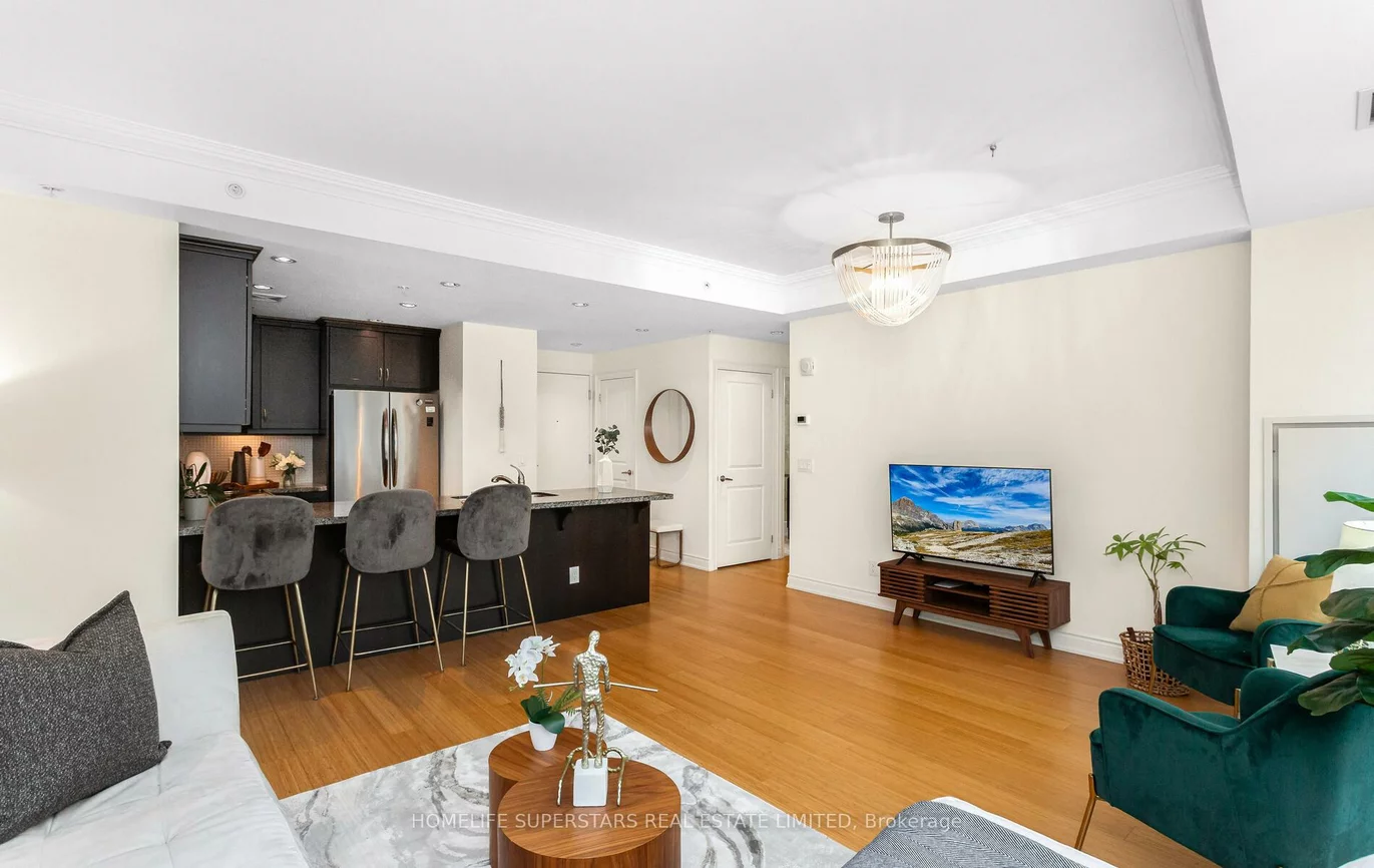 205, Lakeshore, 1002 - CO Central, Oakville