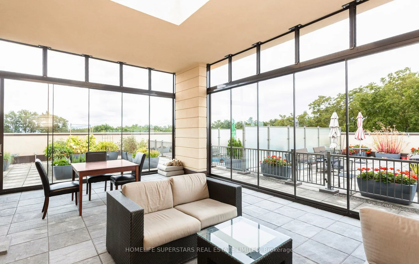 205, Lakeshore, 1002 - CO Central, Oakville