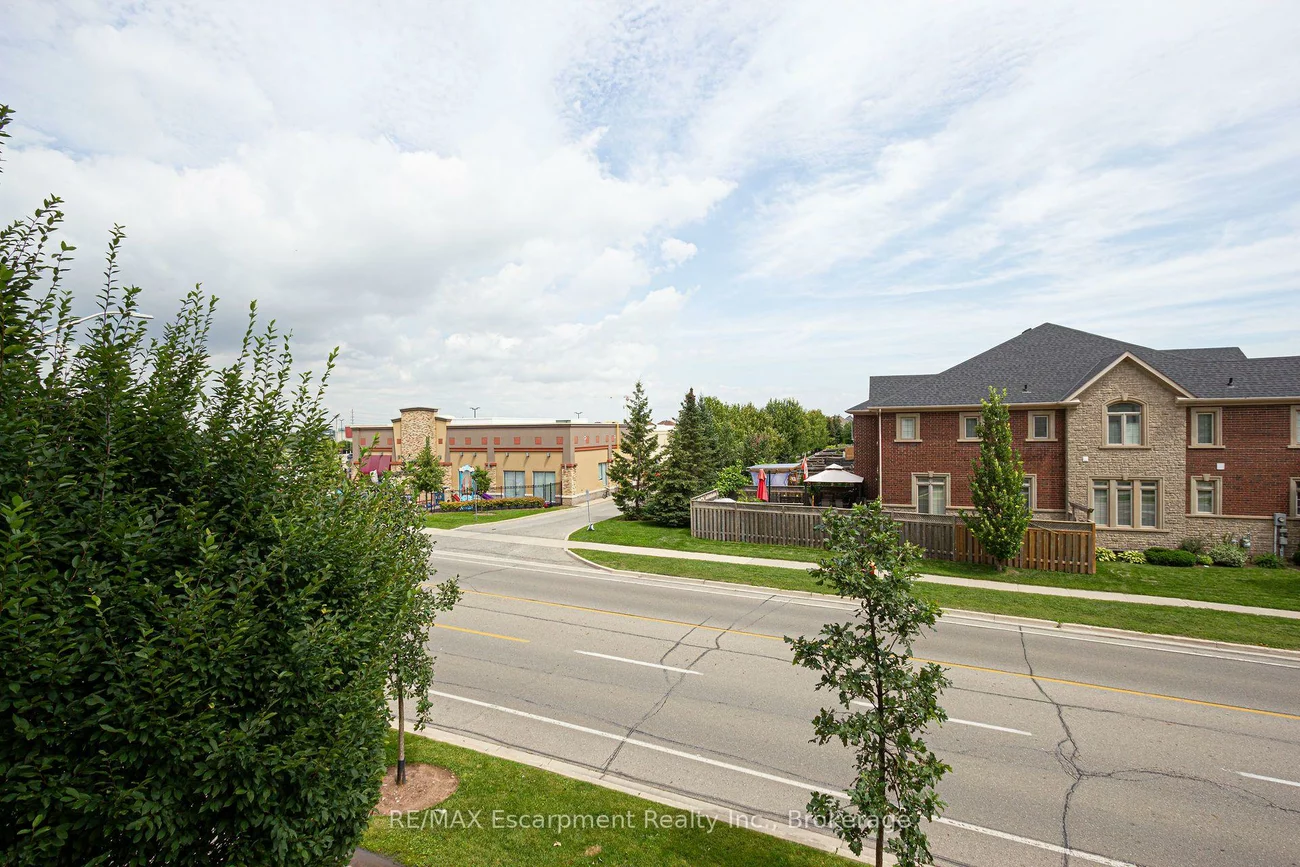 2470, Prince Michael, 1009 - JC Joshua Creek, Oakville