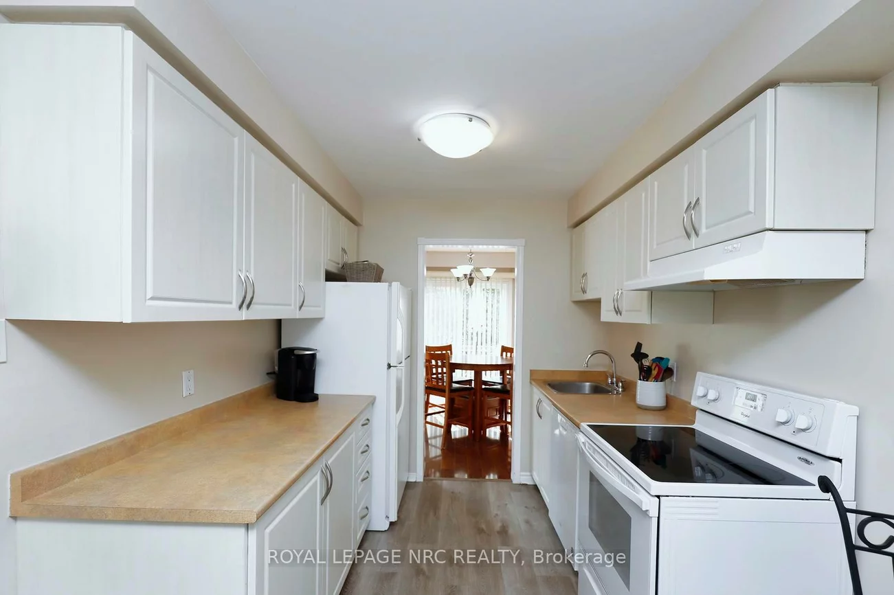 1226, Kirstie, 1003 - CP College Park, Oakville