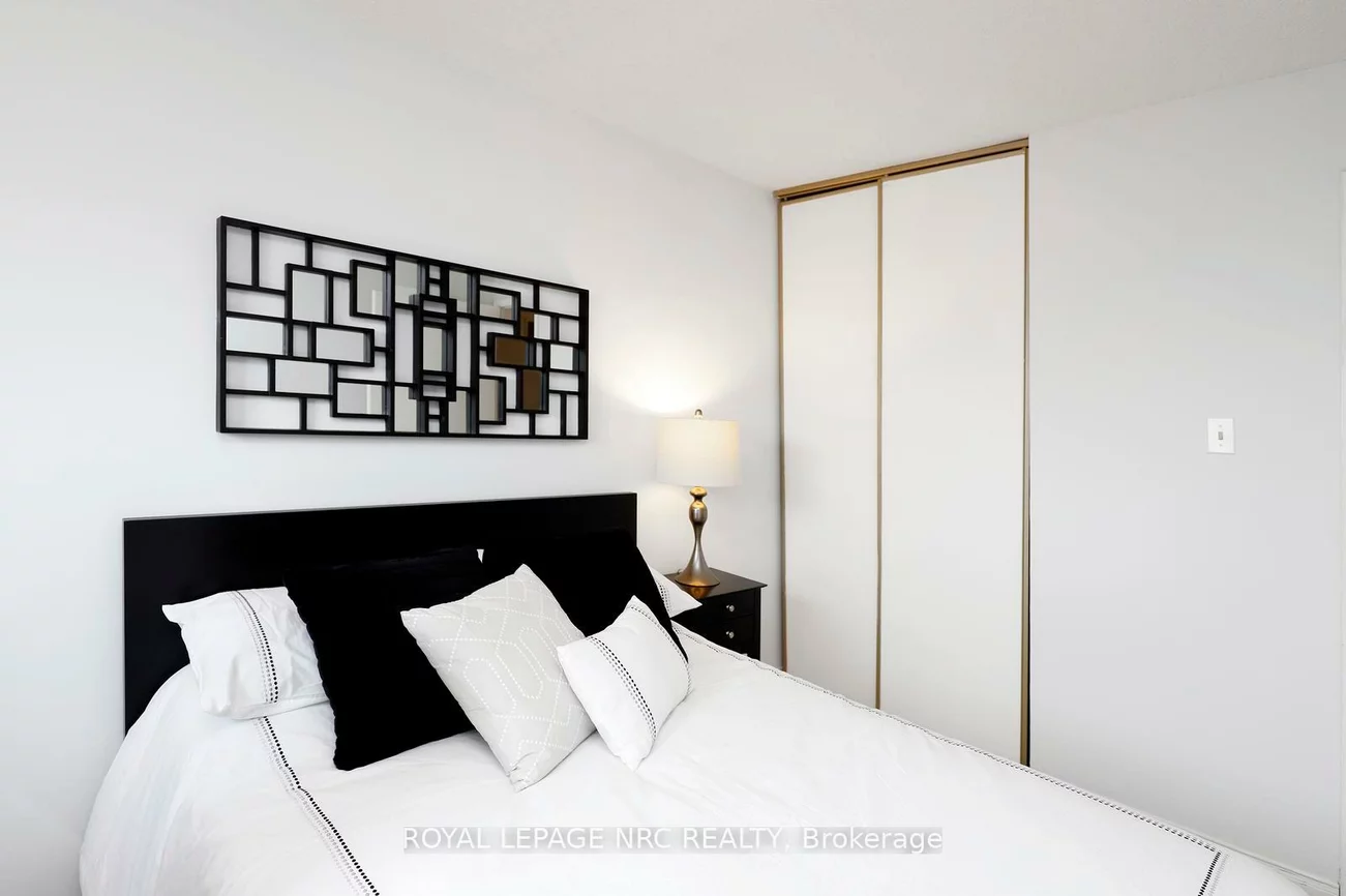 1226, Kirstie, 1003 - CP College Park, Oakville