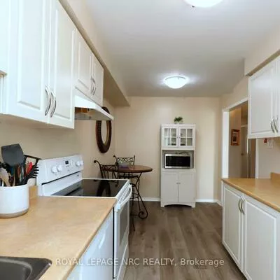 1226, Kirstie, 1003 - CP College Park, Oakville