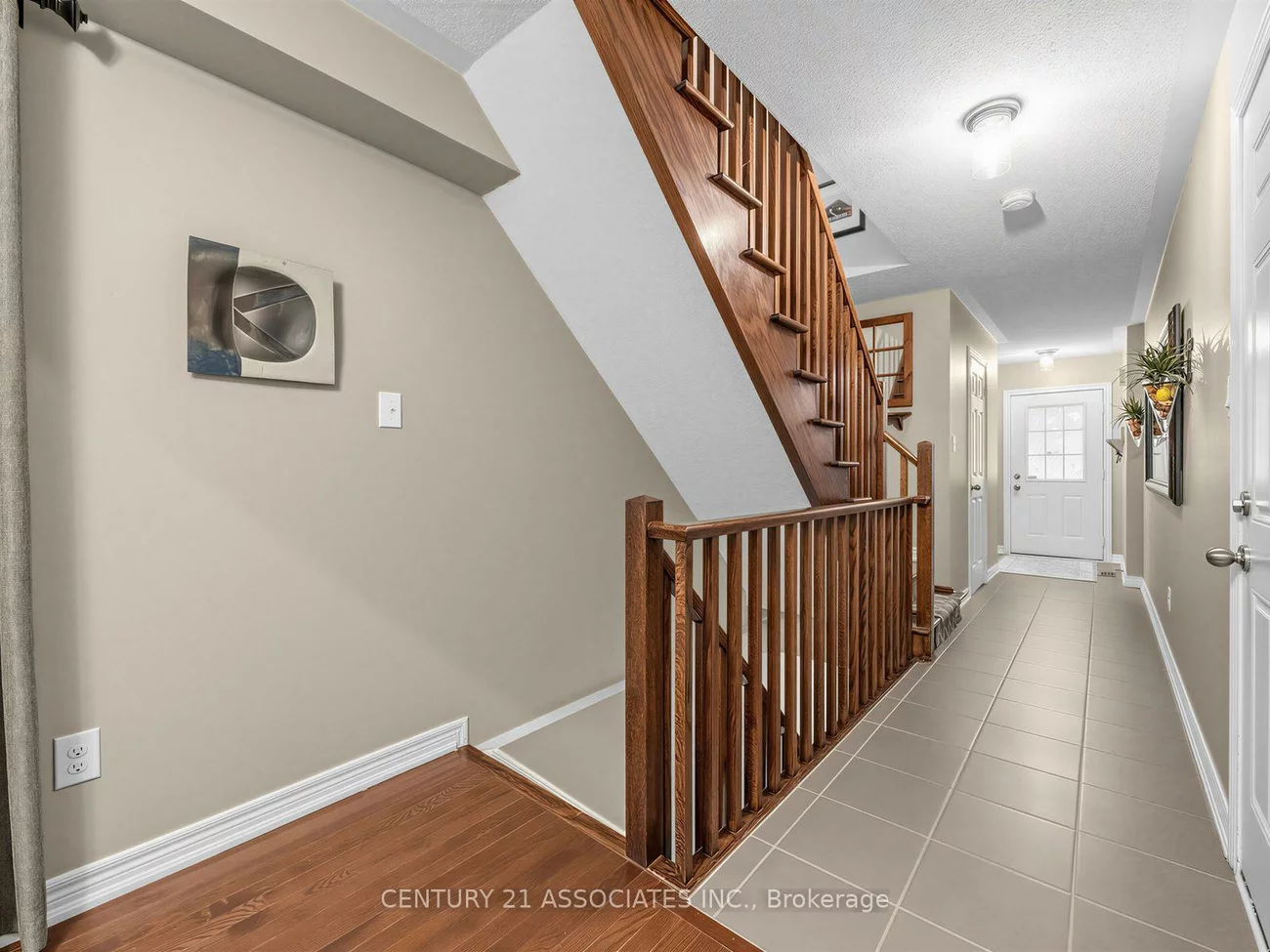 233, Duskywing, 1001 - BR Bronte, Oakville