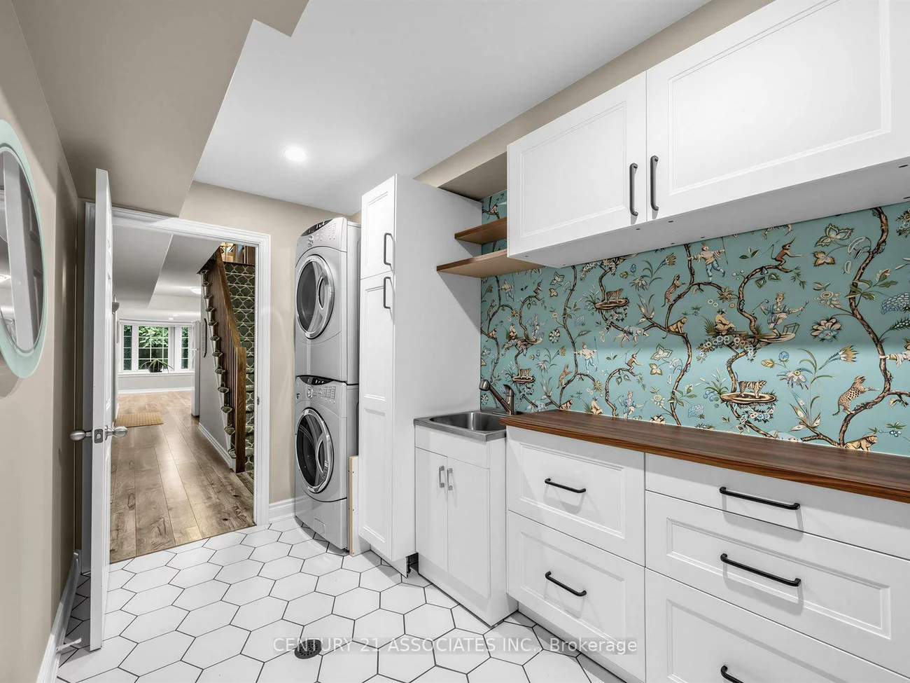 233, Duskywing, 1001 - BR Bronte, Oakville