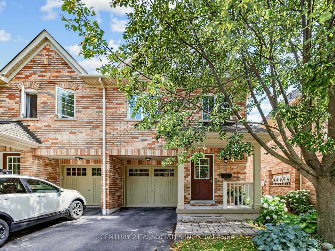 233, Duskywing, 1001 - BR Bronte, Oakville