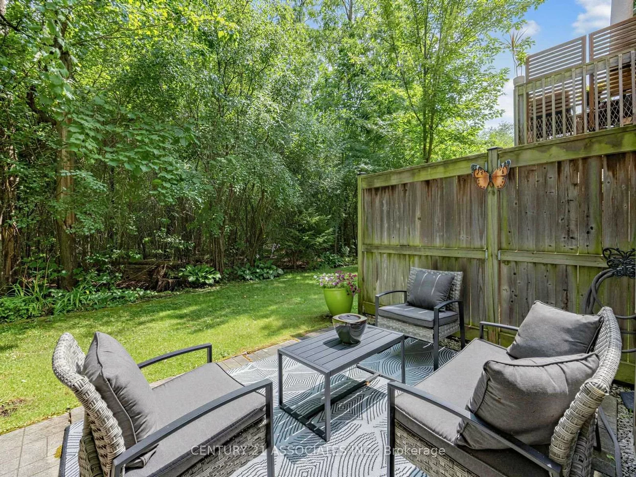 233, Duskywing, 1001 - BR Bronte, Oakville