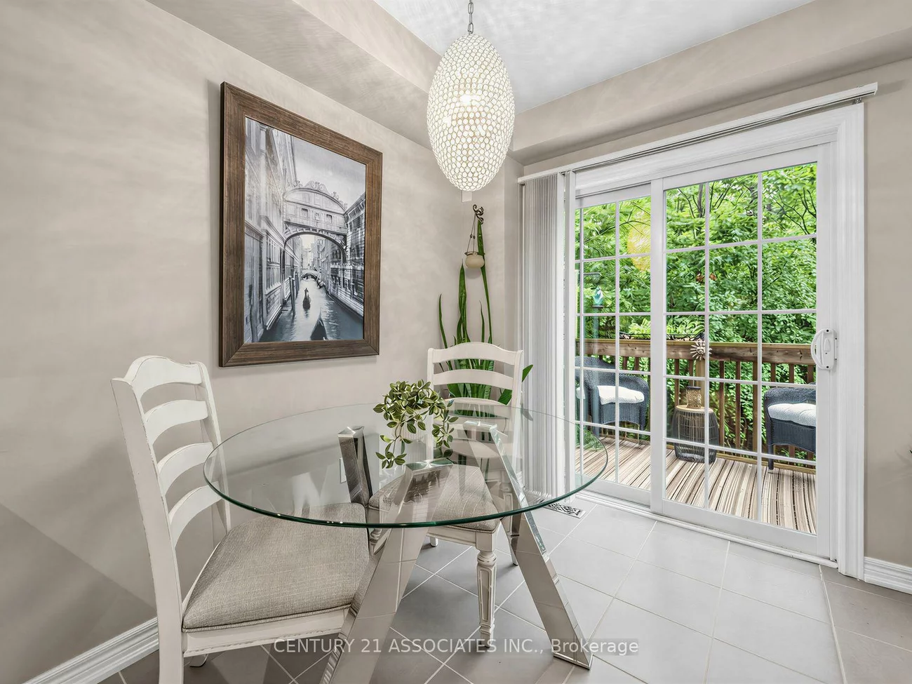 233, Duskywing, 1001 - BR Bronte, Oakville