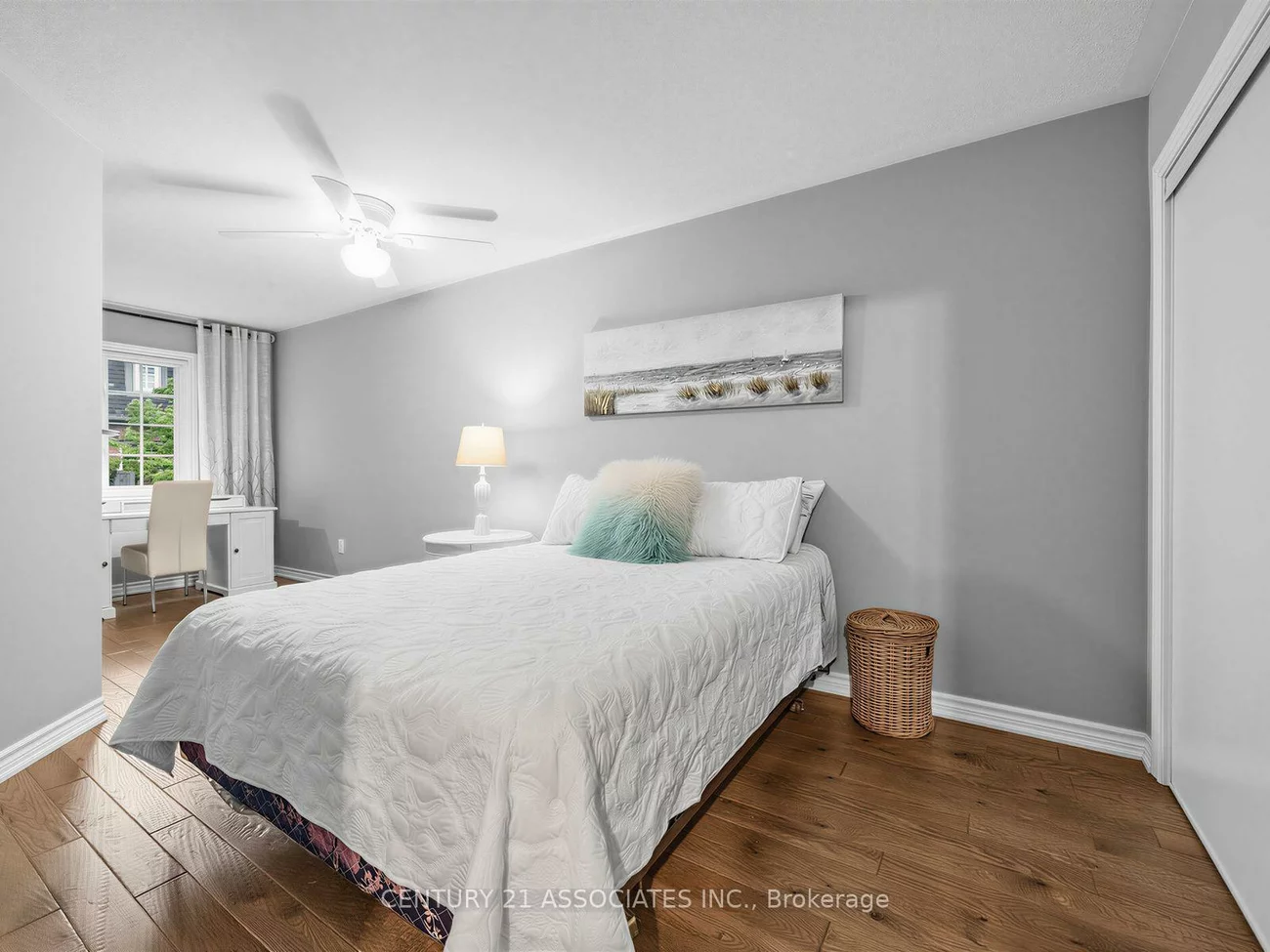 233, Duskywing, 1001 - BR Bronte, Oakville