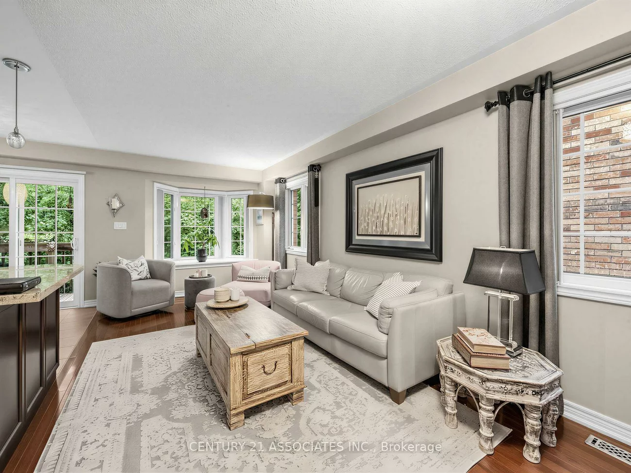 233, Duskywing, 1001 - BR Bronte, Oakville