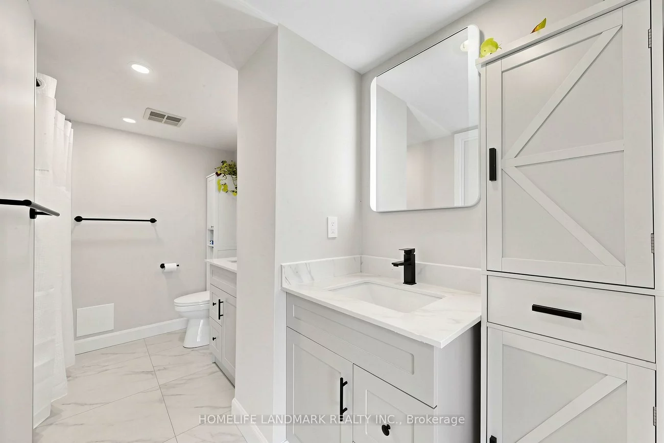 1230, Marlborough, 1003 - CP College Park, Oakville