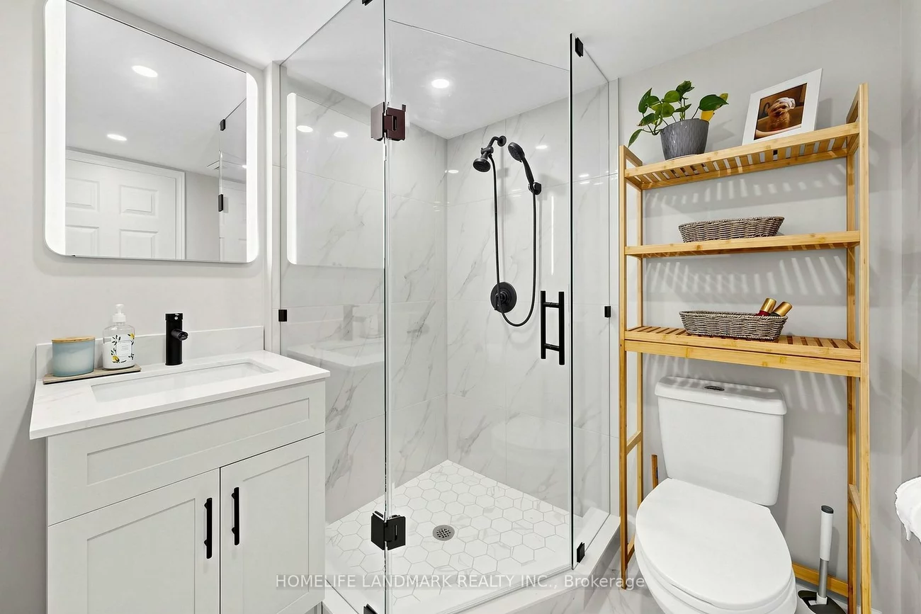1230, Marlborough, 1003 - CP College Park, Oakville