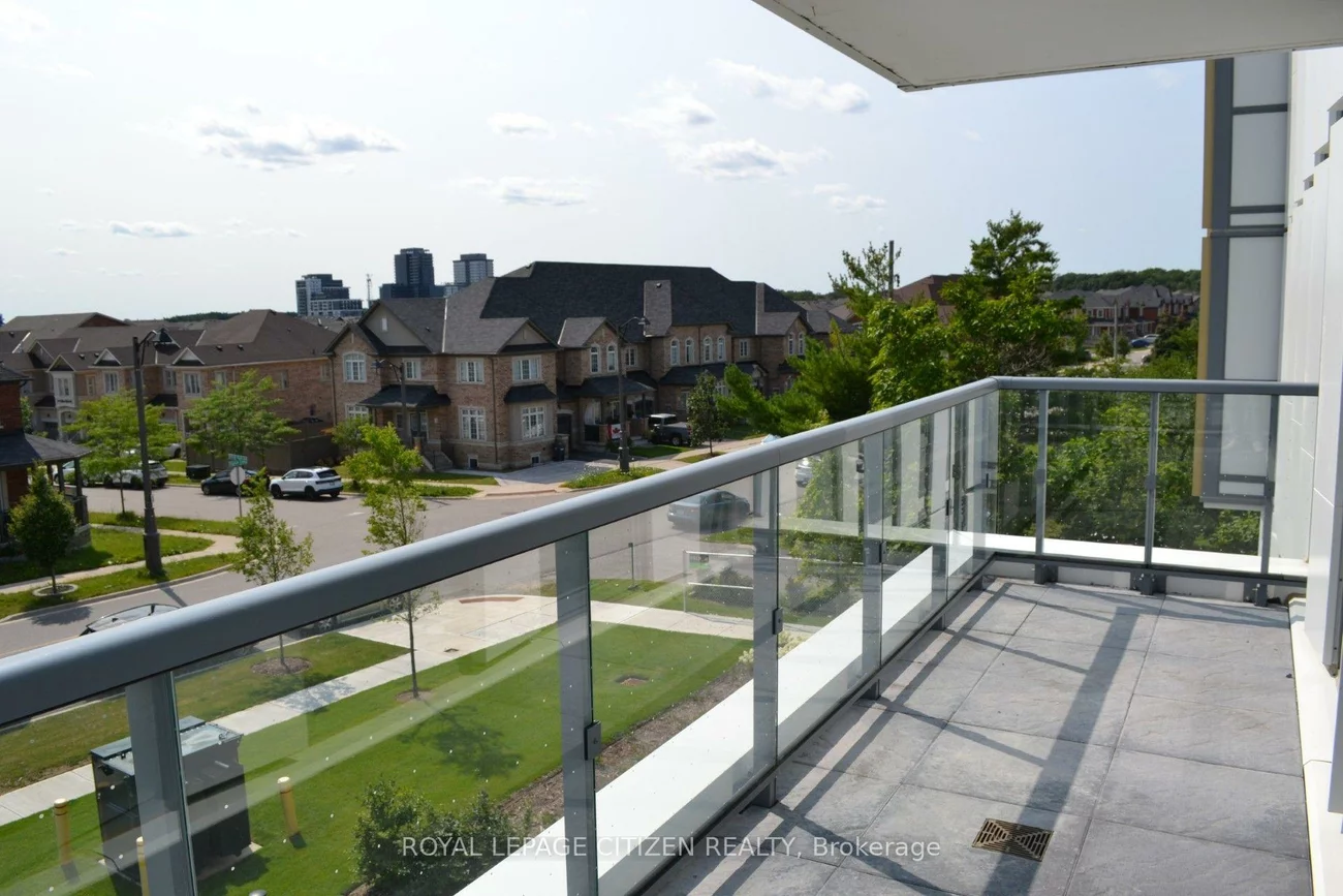 1005, Dundas, 1010 - JM Joshua Meadows, Oakville