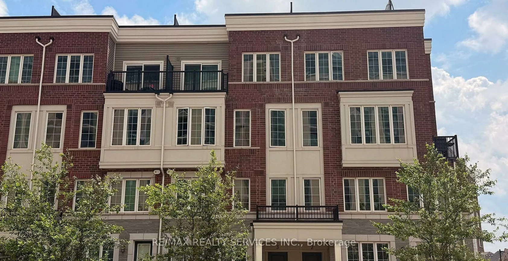 2205, Lillykin, 1015 - RO River Oaks, Oakville