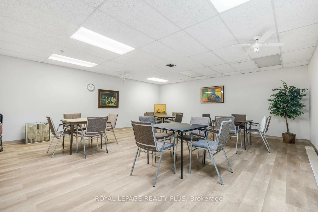 1359, White Oaks, 1005 - FA Falgarwood, Oakville