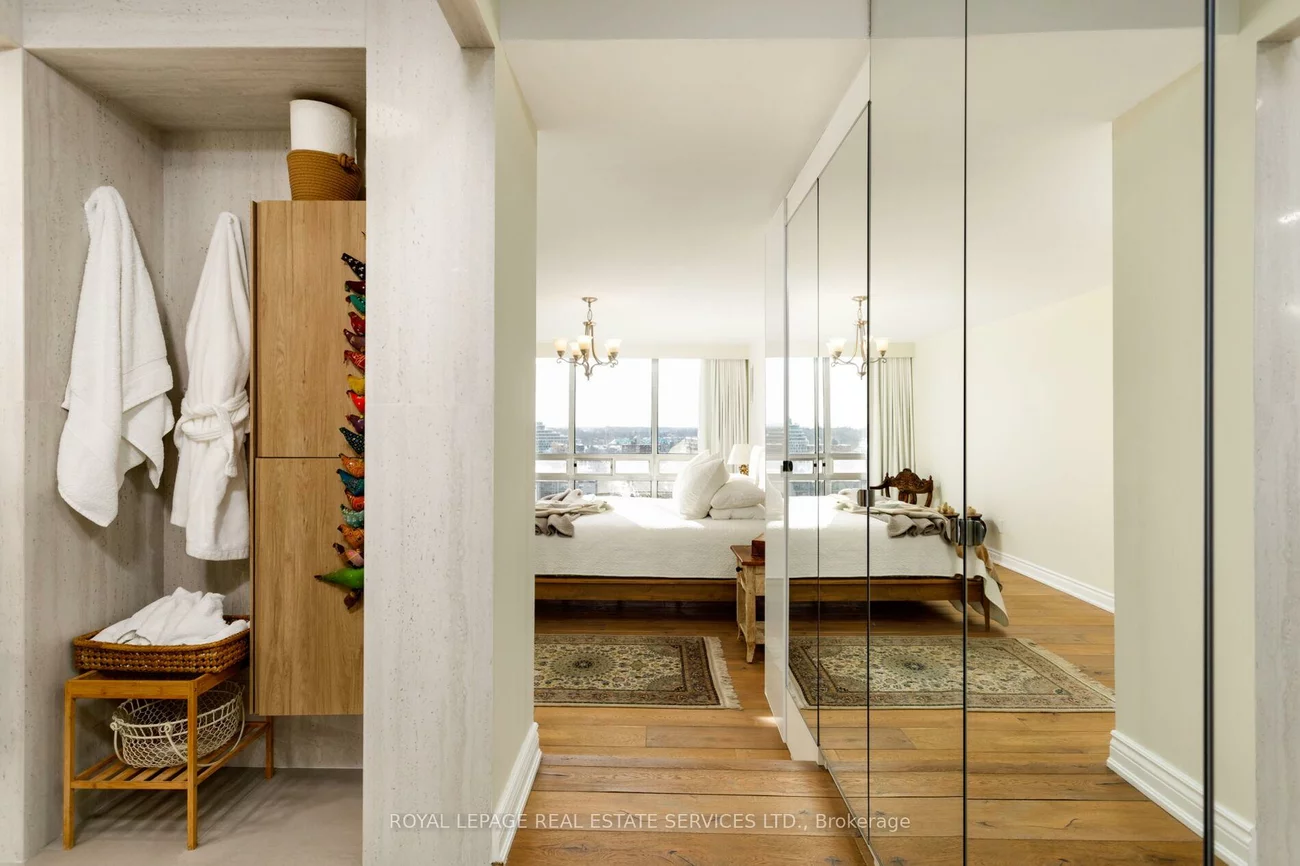 2180, Marine, 1001 - BR Bronte, Oakville