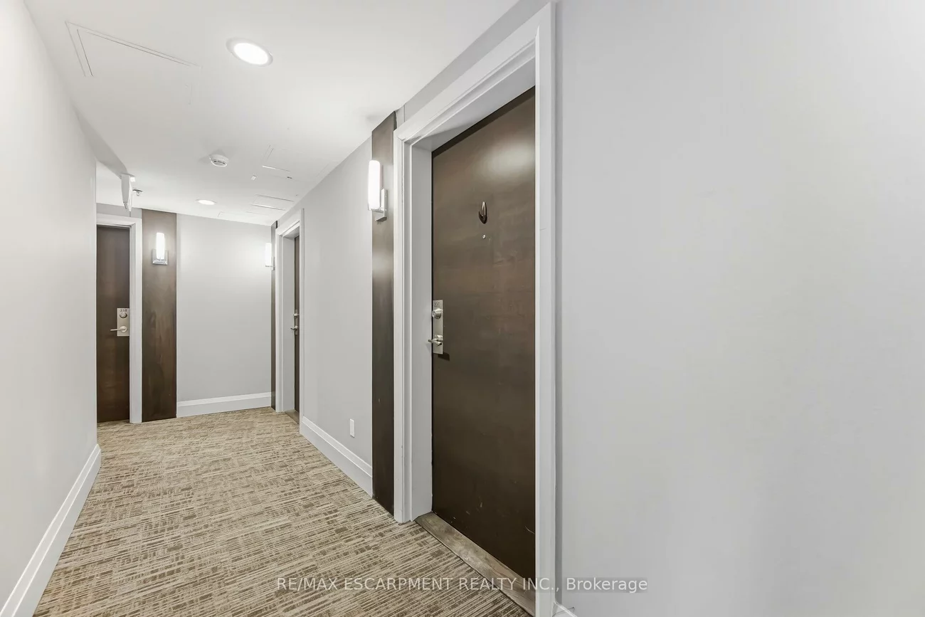 150, OAK PARK, 1015 - RO River Oaks, Oakville