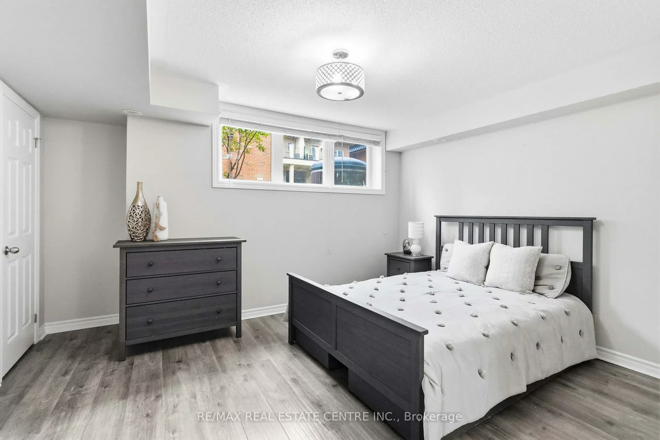 2420, Baronwood, 1019 - WM Westmount, Oakville