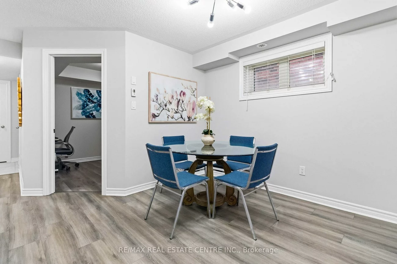 2420, Baronwood, 1019 - WM Westmount, Oakville