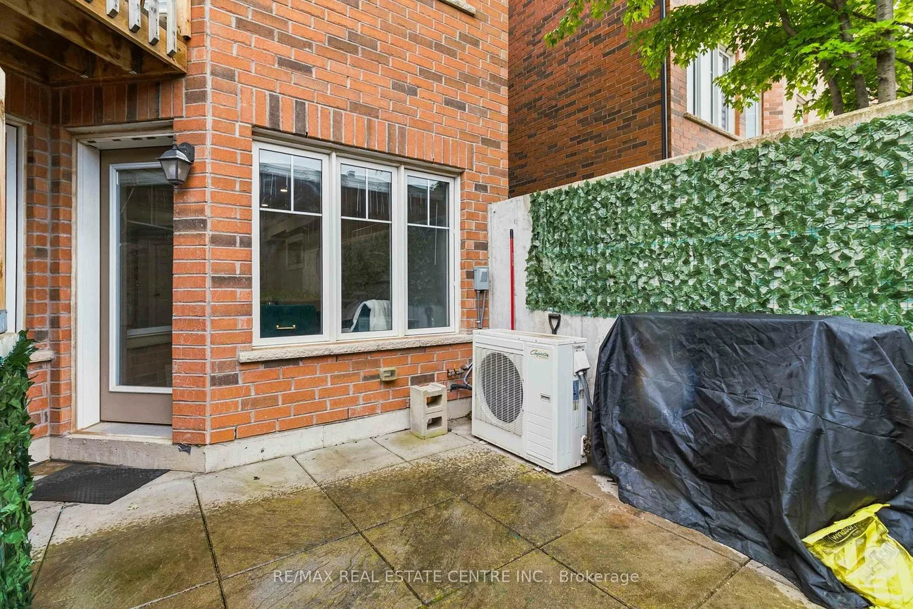 2420, Baronwood, 1019 - WM Westmount, Oakville