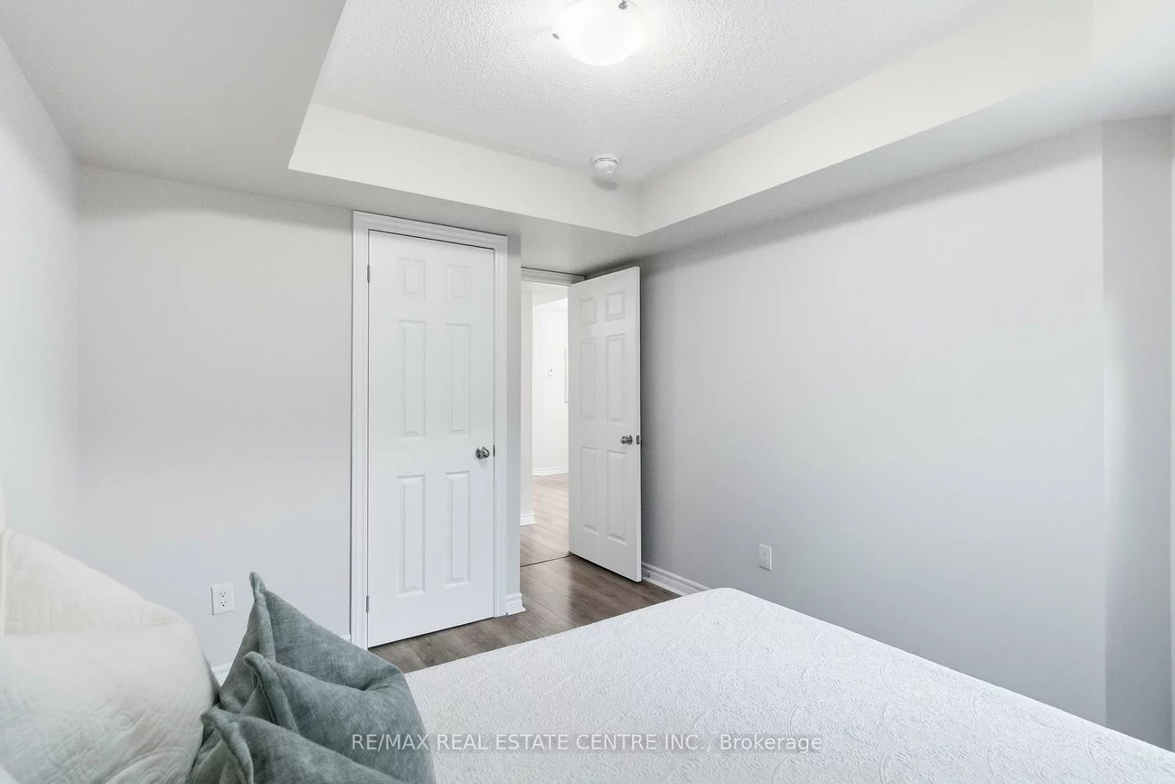 2420, Baronwood, 1019 - WM Westmount, Oakville