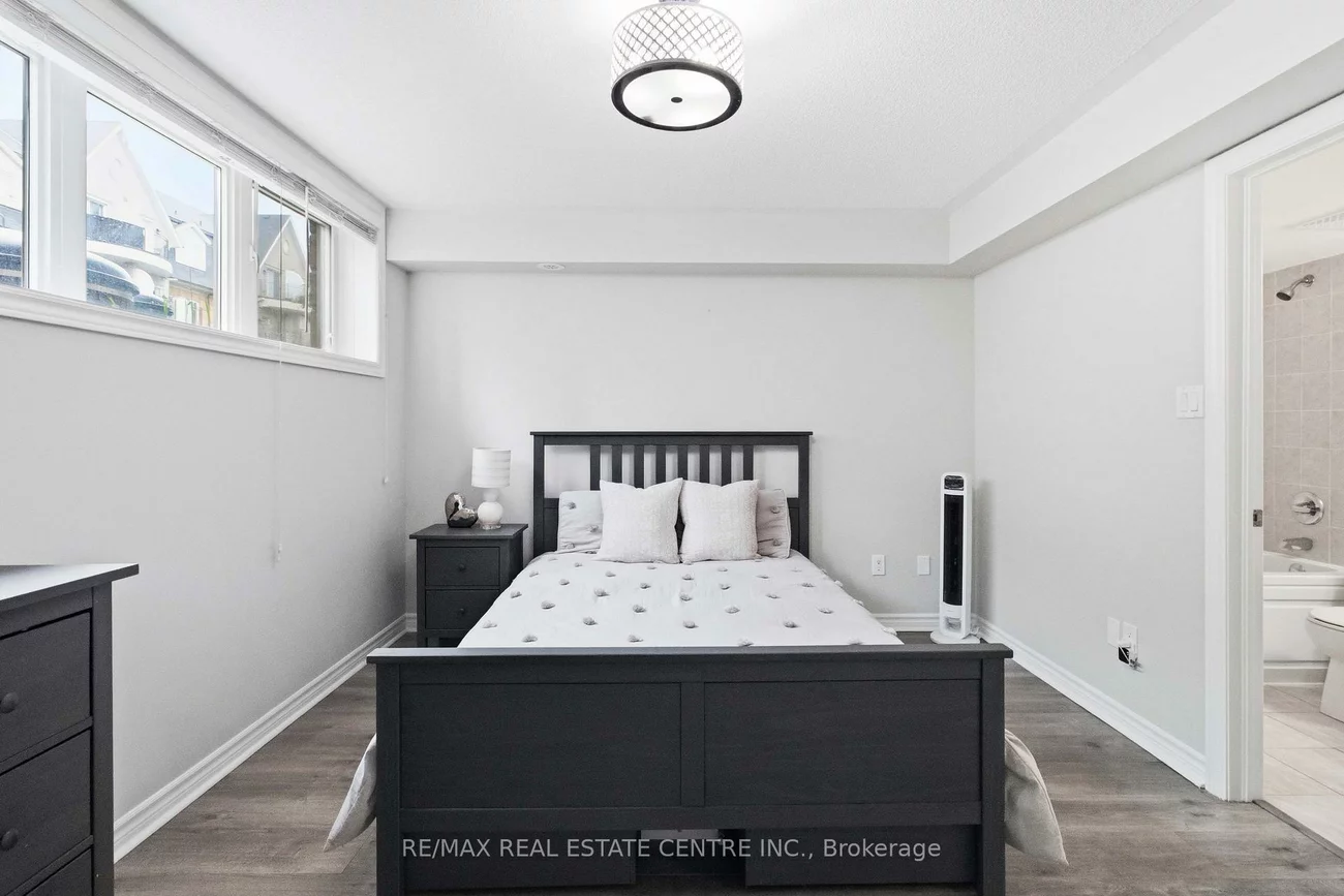 2420, Baronwood, 1019 - WM Westmount, Oakville