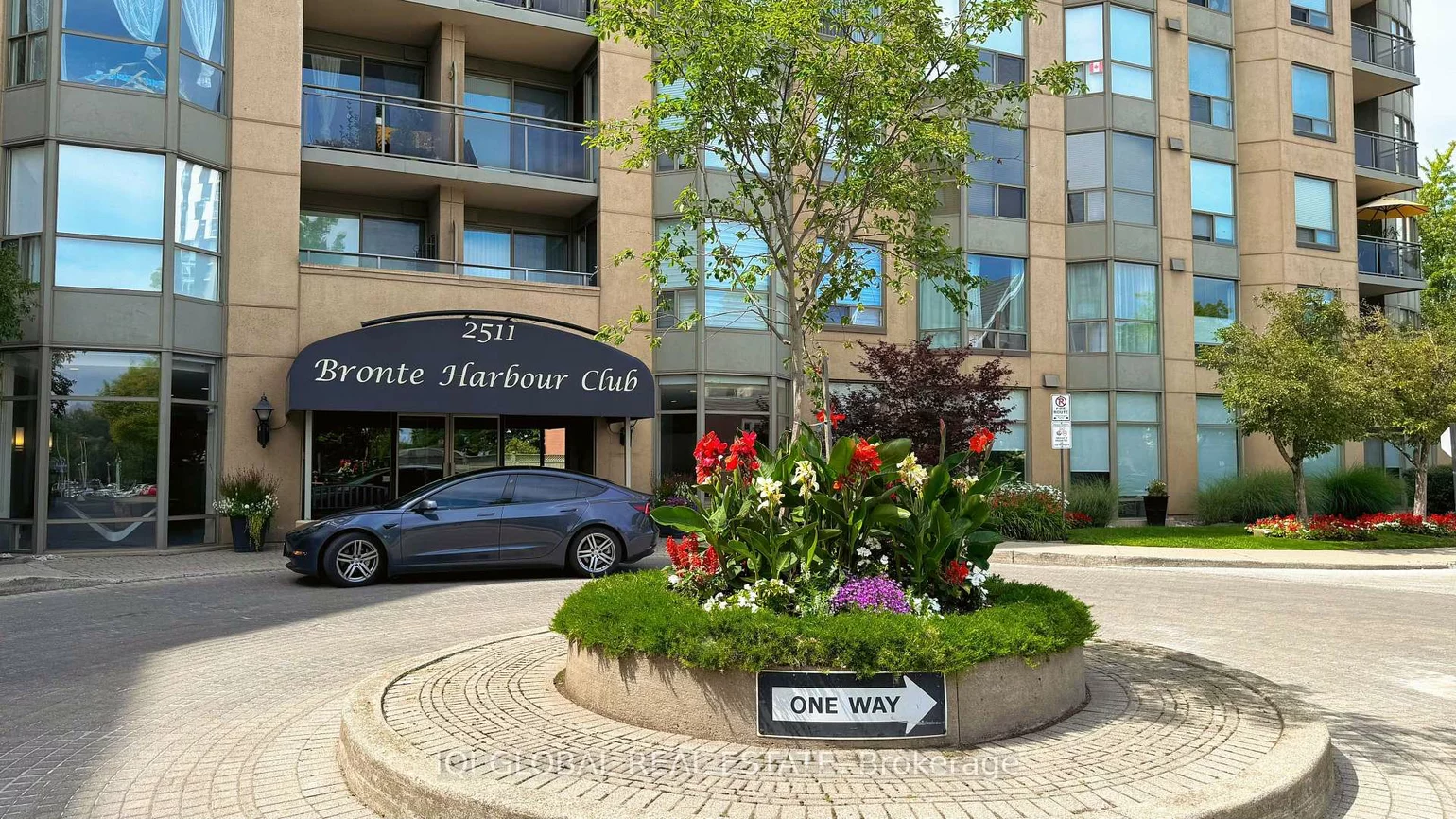 2511, Lakeshore, 1001 - BR Bronte, Oakville