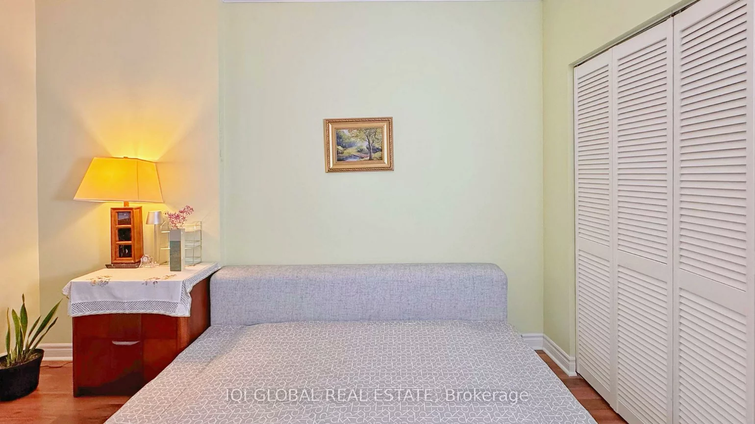 2511, Lakeshore, 1001 - BR Bronte, Oakville