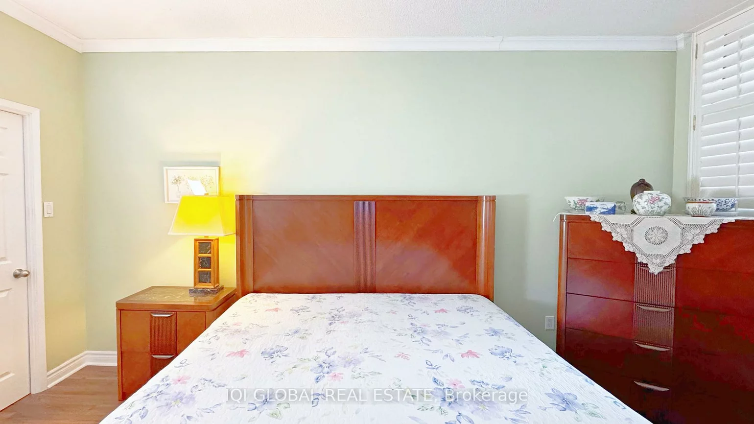 2511, Lakeshore, 1001 - BR Bronte, Oakville