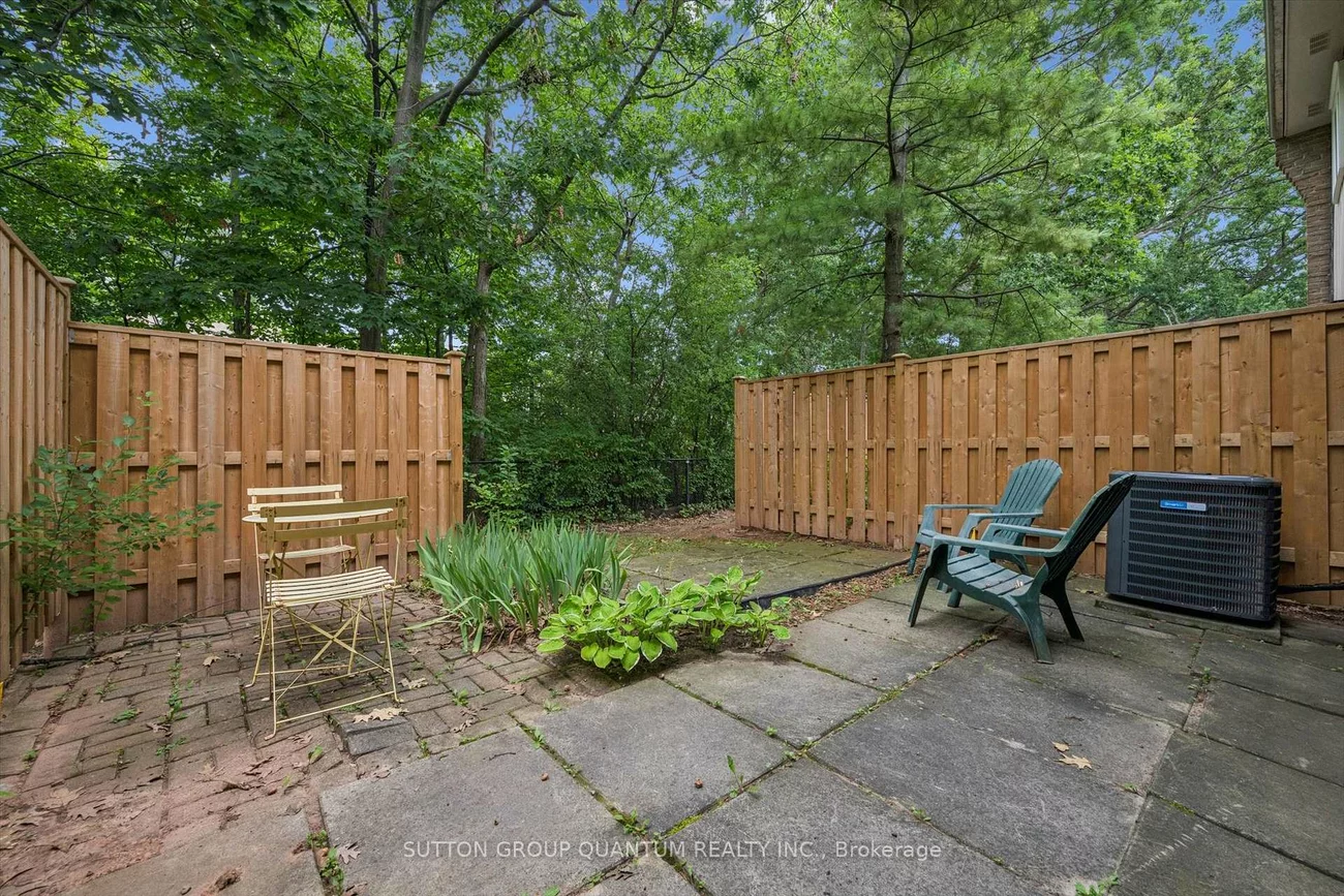 1558, Lancaster, 1005 - FA Falgarwood, Oakville