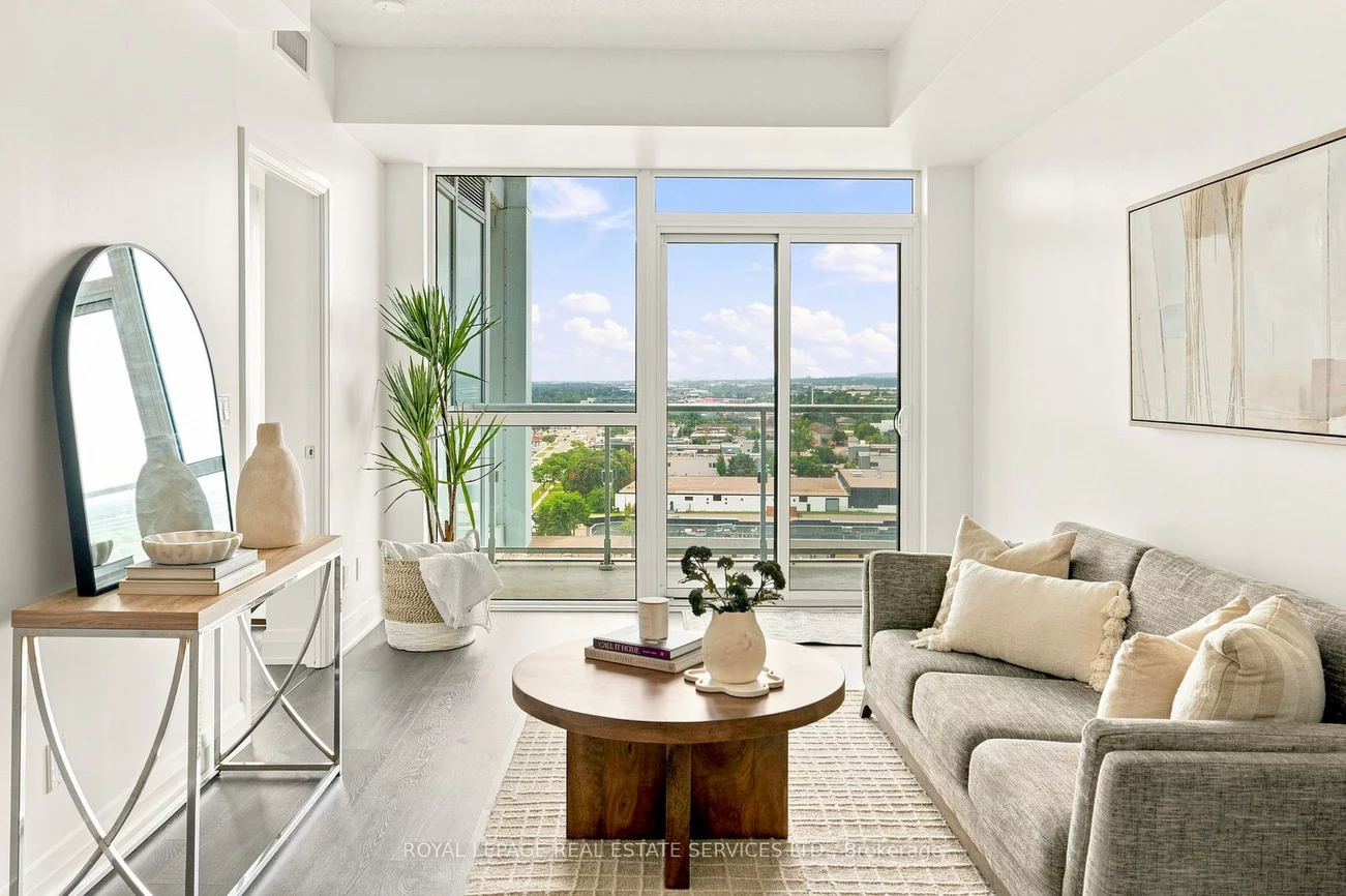 55, Speers, 1002 - CO Central, Oakville